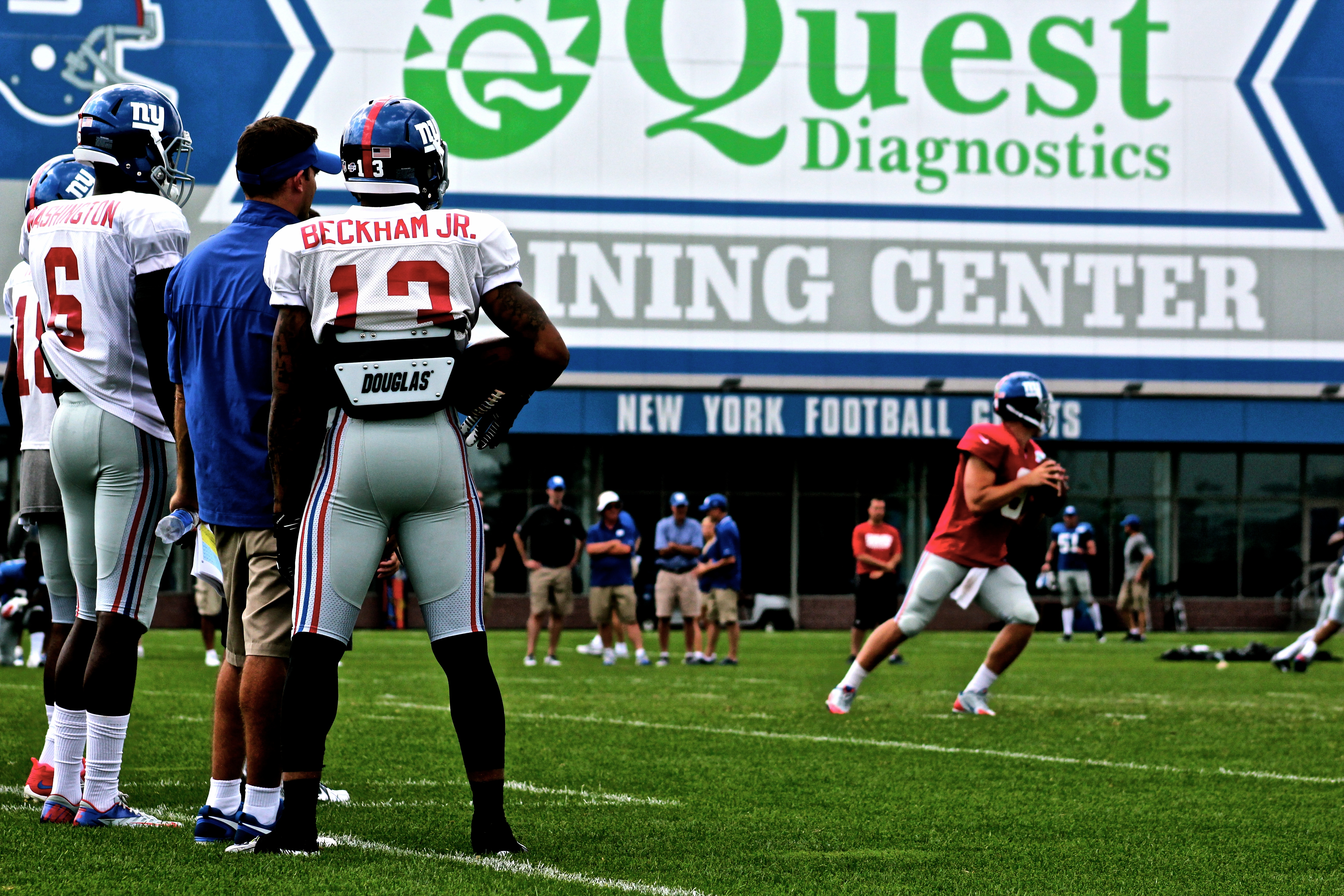 Giants Camp Day 6: Back in Pads – PureSportsNY