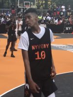 High School phenom Emoni Bates participated in the NY vs NY event even though he’s from Michigan.